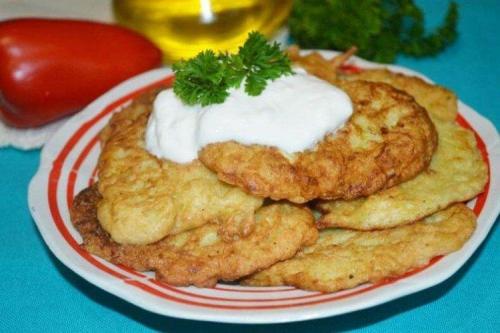 С какими соусами лучше подавать пышные оладьи из кабачков. 20 рецептов вкуснейших оладий из кабачков