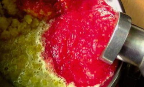 Томатный соус с солеными огурцами. Огурцы в томатной заливке на зиму – 8 обалденных рецептов в банках