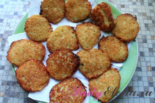 Как приготовить традиционные украинские деруны с салом. Деруны классические