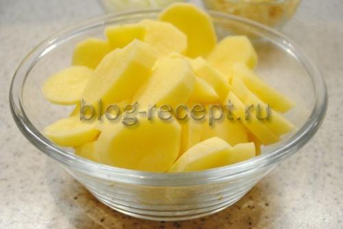 Какой должна быть температура духовки при приготовлении картошки по-французски. Картошка по-французски в духовке: рецепт с фото пошагово