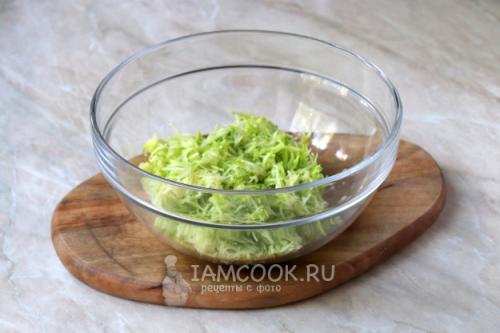 Сладкие и сытные: 20 рецептов оладий из кабачков 20 Сладкие и сытные: 20 рецептов оладий из кабачков 20