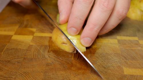 Картофель по-деревенски в духовке с варкой. Картофель по-деревенски