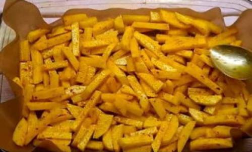 Картошка по-деревенски с кожурой. Картошка по-деревенски в духовке