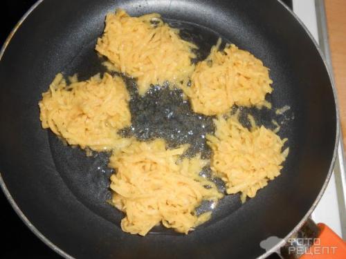 Как сделать картофельные драники хрустящими. Рецепт: Хрустящие картофельные драники - Очень хрустящие