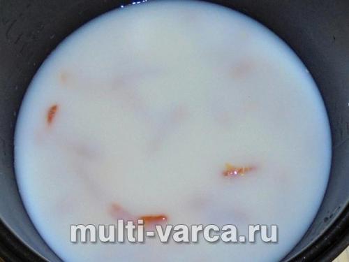 Вкусная и полезная молочная пшенная каша с тыквой и курагой: рецепт для мультиварки 06