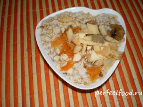 Постная пшенная каша с сухофруктами. Постная каша с сухофруктами