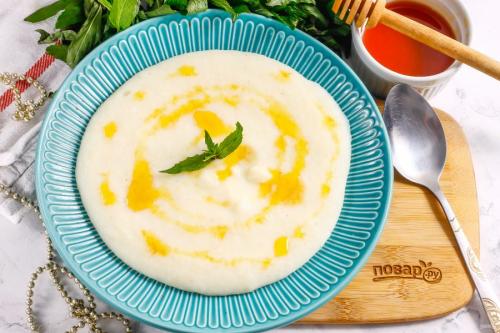 Какую жидкость использовать при приготовлении каши (молоко, вода, сок). Как варить манную кашу