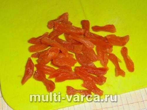 Вкусная и полезная молочная пшенная каша с тыквой и курагой: рецепт для мультиварки 03