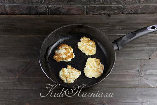 Рубленые куриные Котлеты С сыром и сметаной. Рубленные куриные Котлеты С сыром и сметаной