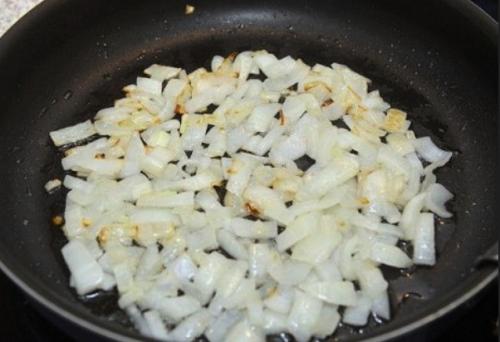 Карбонара с беконом. Рецепт пасты Карбонара с беконом и сливками без яиц