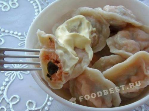 Как сохранить сочность и вкусность пельменей с красной рыбой. Пельмени с красной рыбой