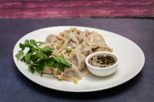 С каким соусом лучше всего подавать пельмени с горбушей и салом. 15 соусов для пельменей, которые стоит приготовить