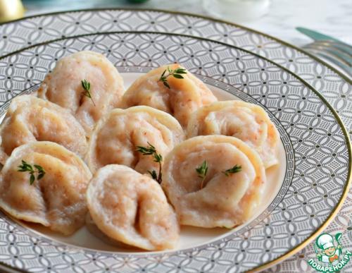 С какими специями лучше всего сочетается красная рыба в пельмени. Пельмени с рыбой и квашеной капустой