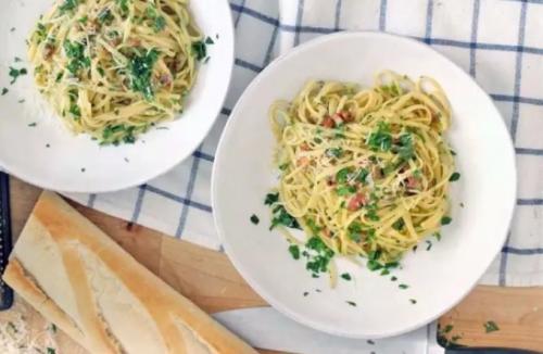 Паста карбонара с колбасками. Как приготовить пасту с охотничьими колбасками в сливочном соусе — рецепт очень простой и вкусной пасты с пошаговыми фото 34 Паста карбонара с колбасками. Как приготовить пасту с охотничьими колбасками в сливочном соусе — рецепт очень простой и вкусной пасты с пошаговыми фото 34