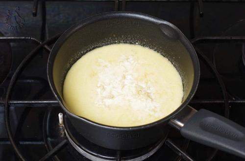 Паста карбонара с колбасками. Как приготовить пасту с охотничьими колбасками в сливочном соусе — рецепт очень простой и вкусной пасты с пошаговыми фото