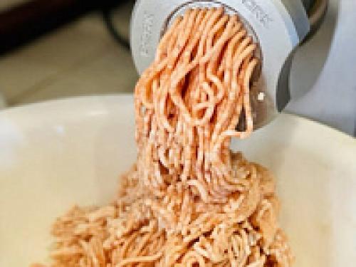 Пельмени из красной рыбы по-домашнему. Домашние рыбные пельмени из дикой красной рыбы