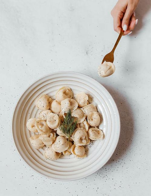 Какой температуры нужно придерживаться при варке таких пельменей. Как правильно варить пельмени в кастрюле?